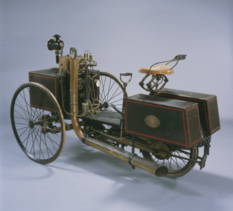 Paris-Update-Machines-a-Dessiner-MuseeArtsetMetier-tricycle a_vapeur_de_dion_bouton_trepardoux_1888