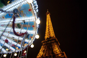 eiffel-tower-merry-go-round-paris