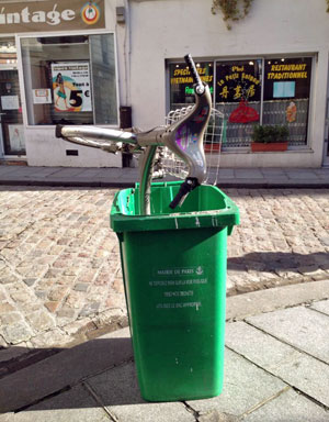 Paris Update velib trash can