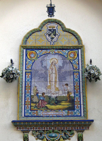 Paris Update Seville 13-Religious-tile