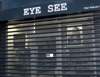 ParisUpdate-CestIronique-ShopSigns-EyeSee