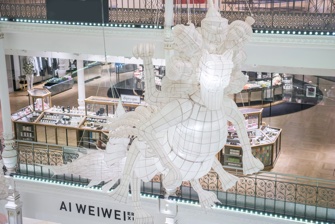 ParisUpdate-Expo-Ai Weiwei-Bon Marché