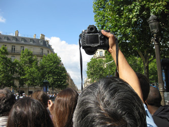 bastille-day-parade-paris-big-camera-in-front