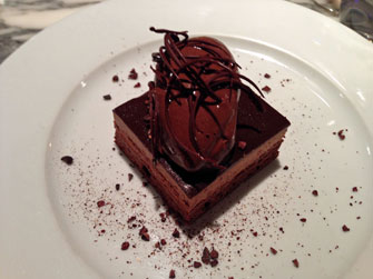 Paris Update Semilla restaurant chocolate cake