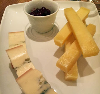 ParisUpdate-JusteleZinc-restaurant-cheese