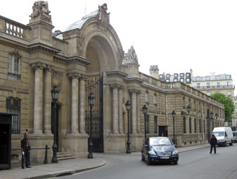 Paris Update Elysees-Palace Car-Out-Van-In
