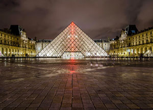 Paris Update-Pyramid-Louvre-Claude-Leveque