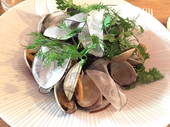 ParisUpdate-Salt-Restaurant-clams