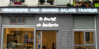 ParisUpdate-CestIronique-shopsigns-Snaking