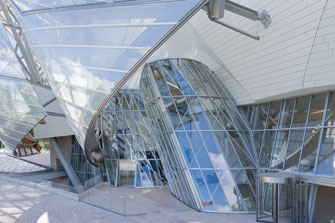 A Modern Architectural Wonder in Paris, the Louis Vuitton Foundation