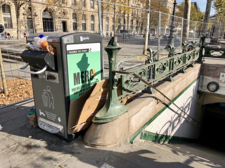ugly street furniture Paris Archives Paris Update