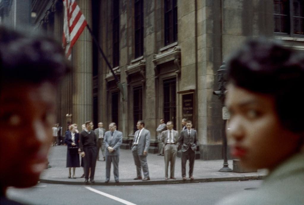 Chicago, 1959. © Estate of Vivian Maier/Maloof Collection, Courtesy Les Douches la Galerie, Paris & Howard Greenberg Gallery, New York