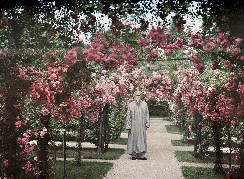 "Boulogne, Rabindranath Tagore, June 1921." Photo: Archives de la Planète/Auguste Léon