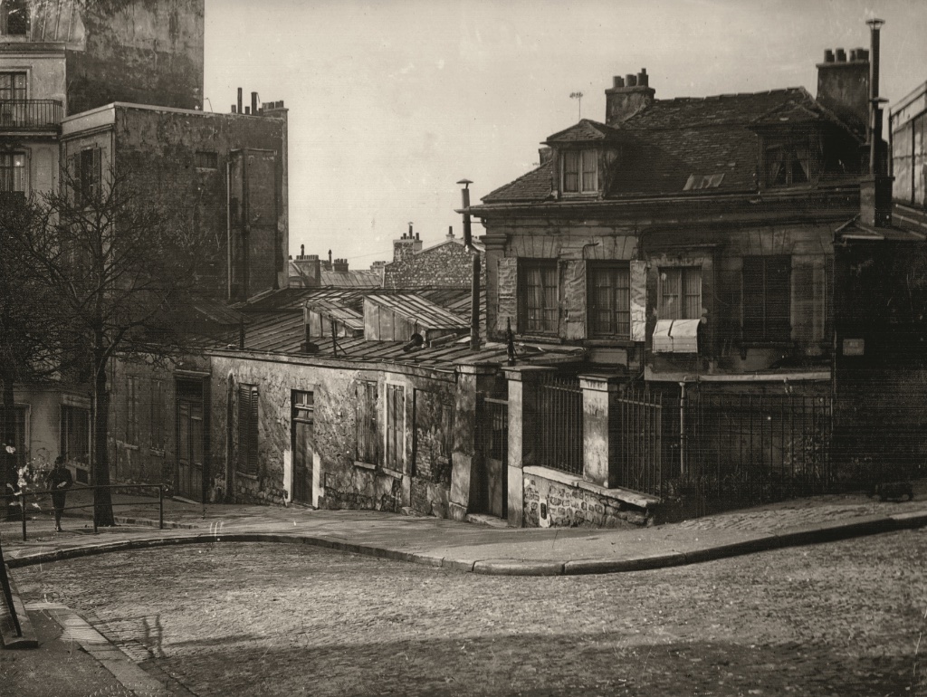 "Le Bateau Lavoir, 13 rue Ravignan," anonymous, undated. © Musée de Montmartre, collection Le Vieux Montmartre.