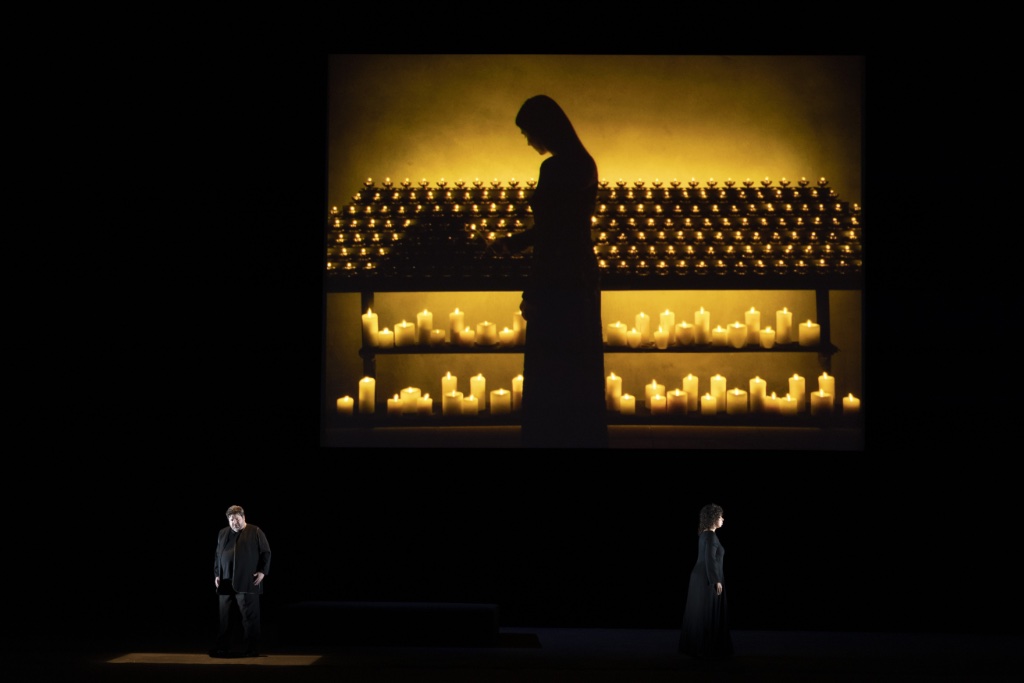 Peter Selllar’s production of Tristan und Isolde at the Opéra National de Paris, with backdrop by Bill Viola. © Elisa Haberer/Opéra national de Paris