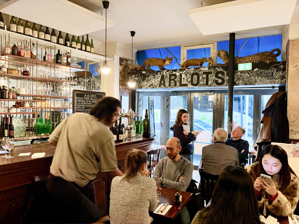 Les Arlots Restaurant